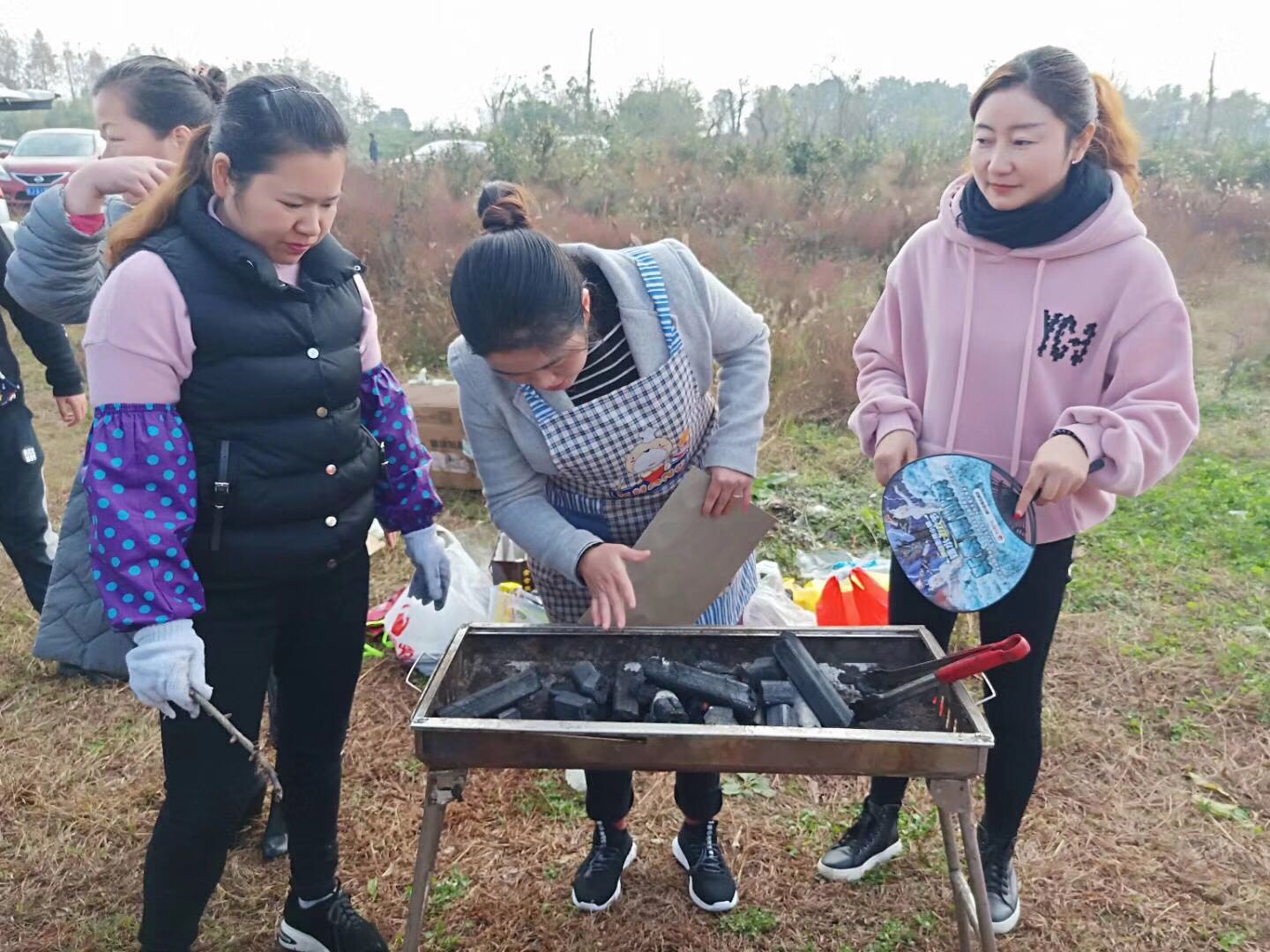 黃山眾逸-拓展團(tuán)建燒烤活動(dòng)