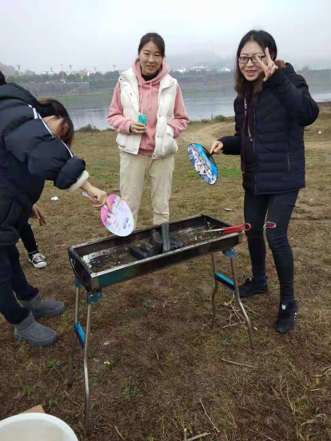 黃山眾逸-拓展團(tuán)建燒烤活動(dòng)