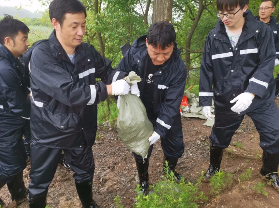 抗洪一線，有安徽稅務(wù)人的身影