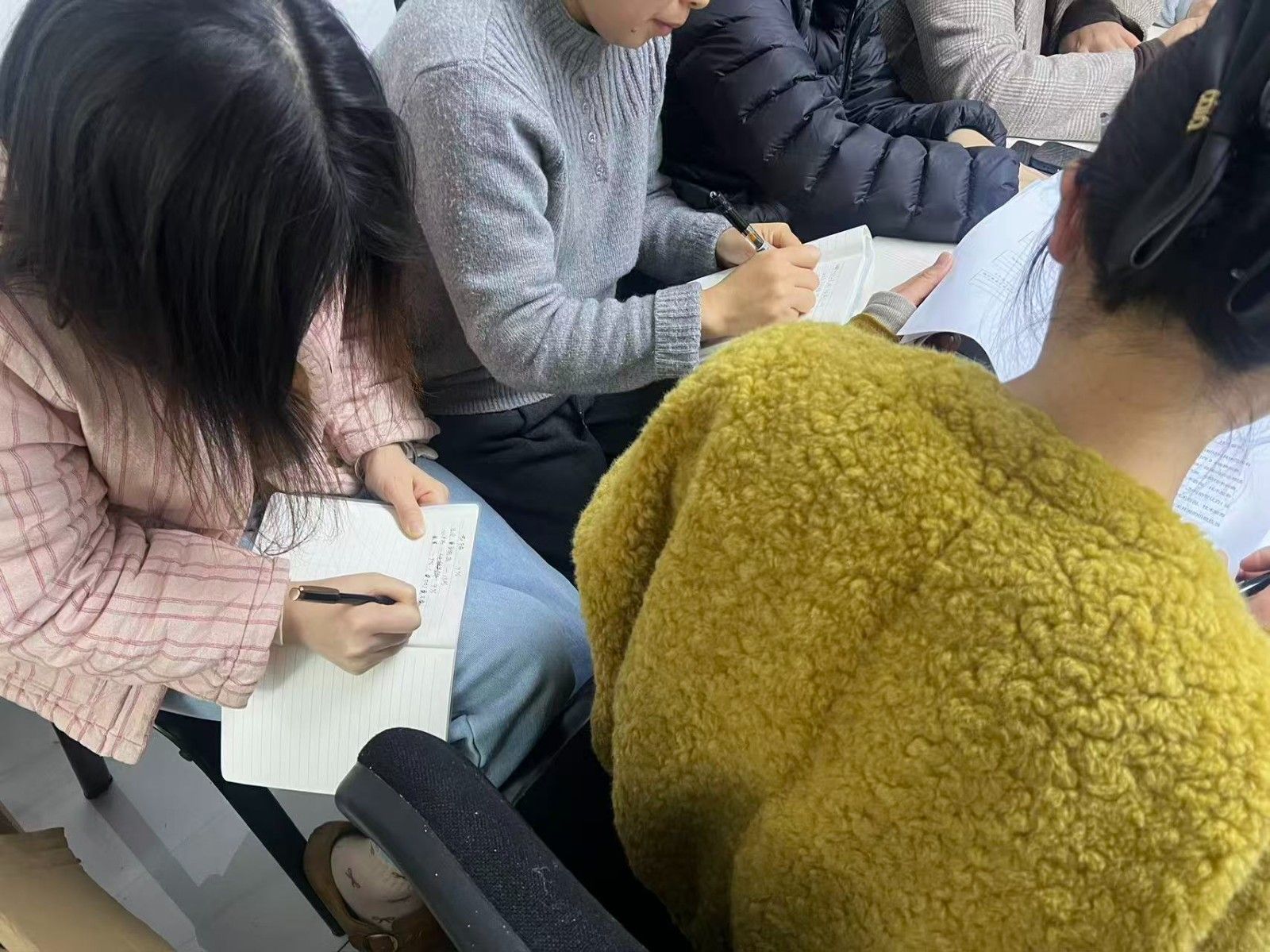 眾逸財(cái)稅召開新增值稅法內(nèi)部交流會，筑牢合規(guī)發(fā)展防線